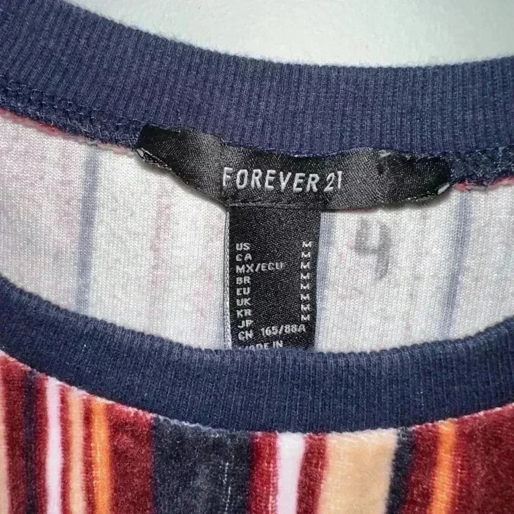 Women's Forever 21 Red & Blue Striped Velvet Sweater Size M - Picture 9 of 10